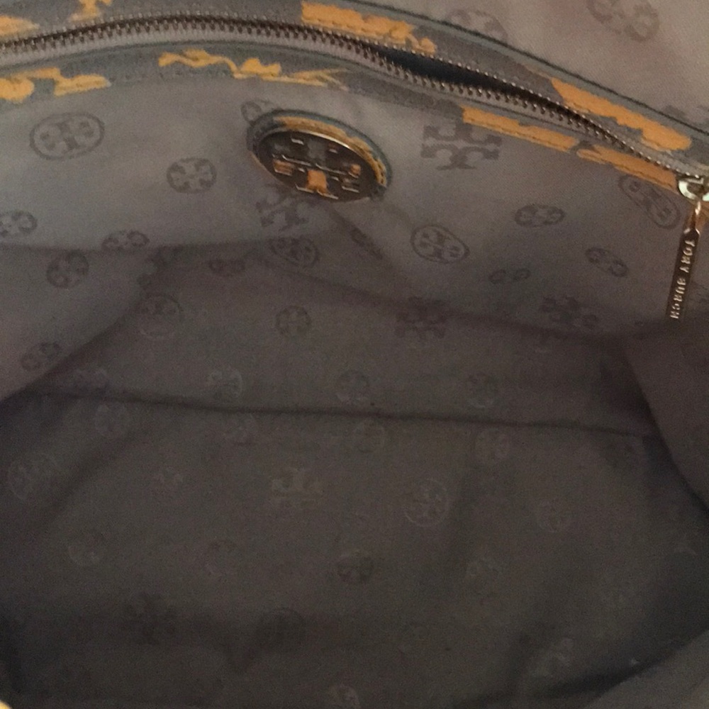 Purse - Picture 2 of 6